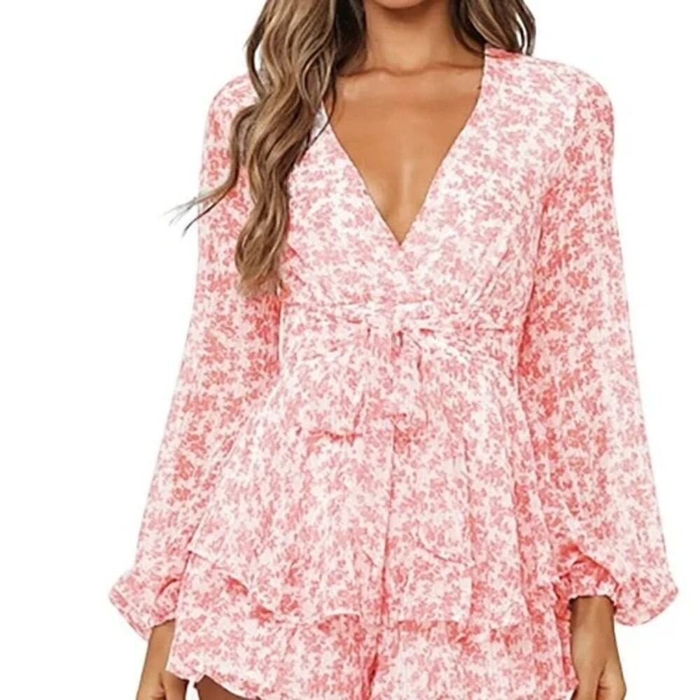 Classic Fashion Collection Floral V-Neck Romper Ruffle Floral Long Sleeve Size S